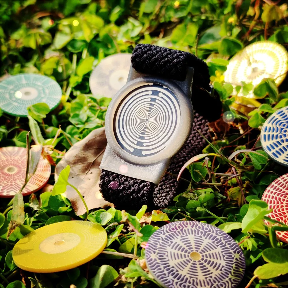 

Polarized disc multi-frequency oscillator sound therapy resonance tuning fork meditation 174 963hz bracelet