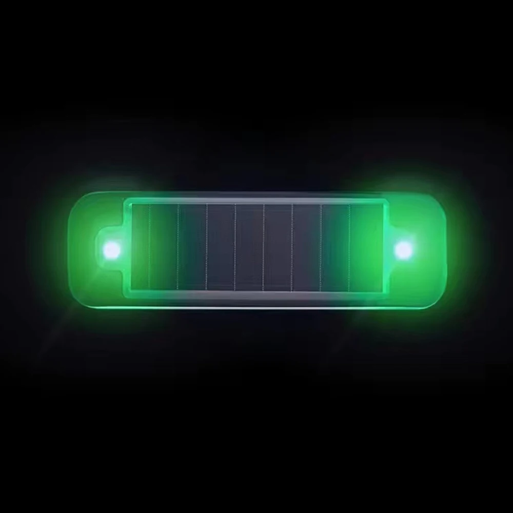 Mini LED zonne-energie auto waarschuwingslampje nachtbeveiliging gesimuleerd alarm draadloze anti-diefstal waarschuwingslamp knipperende dummy-alarmlamp