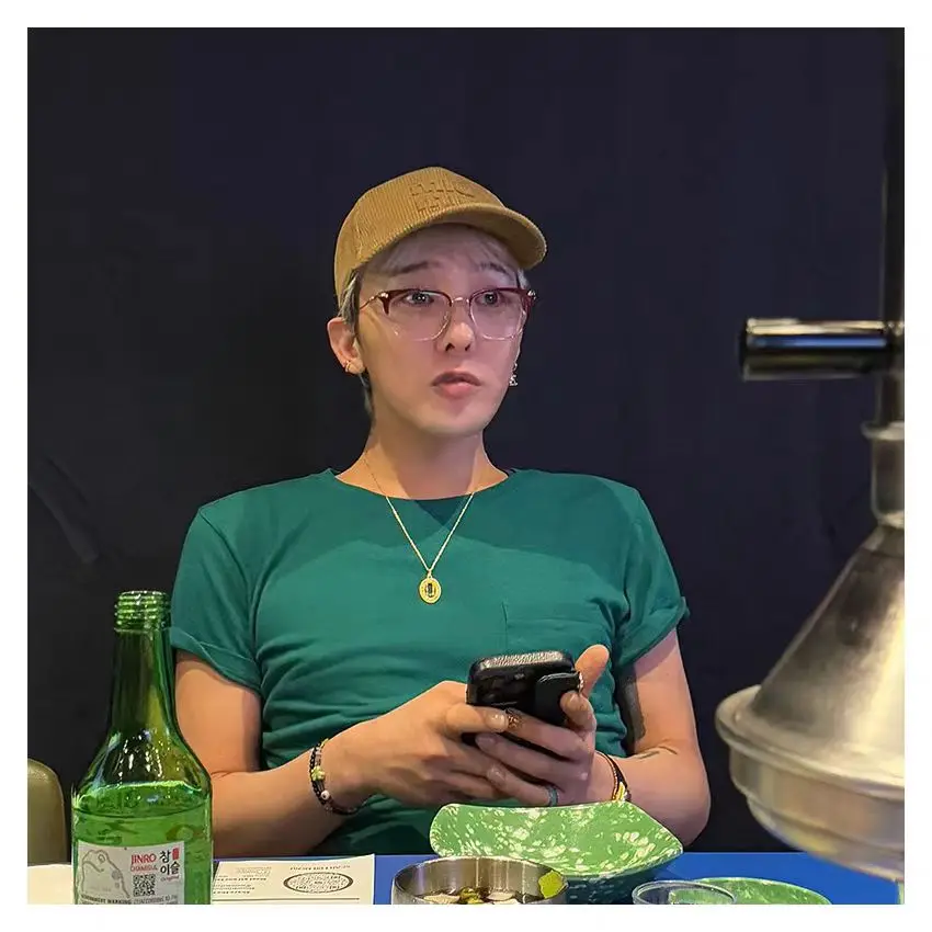 �y�Z�[�����zKpop�A�C�h��GD���X�^�C���_�u�����^�[�l�b�N���X2025�A���o���S�V�b�N�p�ꑽ�p�r�j�b�`�����`�F�[���t�@���M�t�g