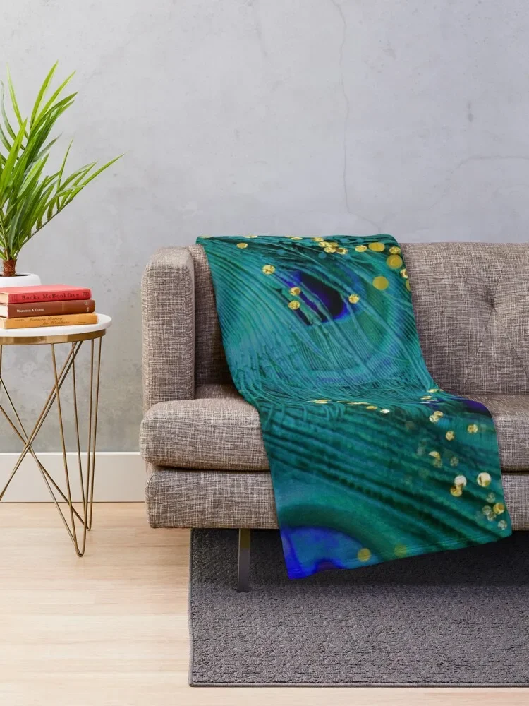 Dreamy peacock feathers, teal and purple, glimmering gold Throw Blanket Bed covers Camping Luxury Thicken Giant Sofa Blankets