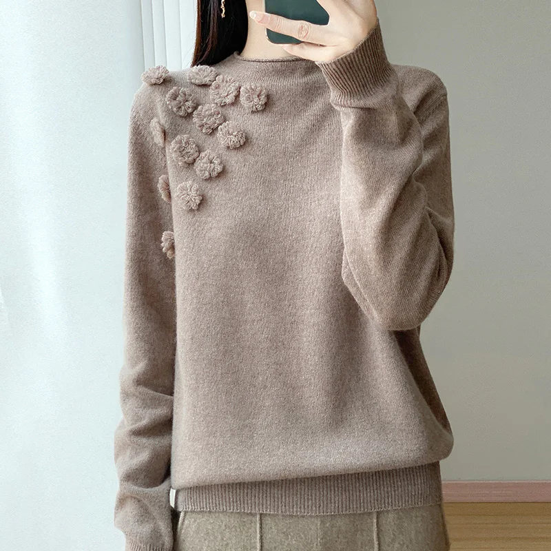 Damestrui van 100% wol met opstaande hals - verfraaid met gehaakte madeliefjes, presentatie elegantie en warmte