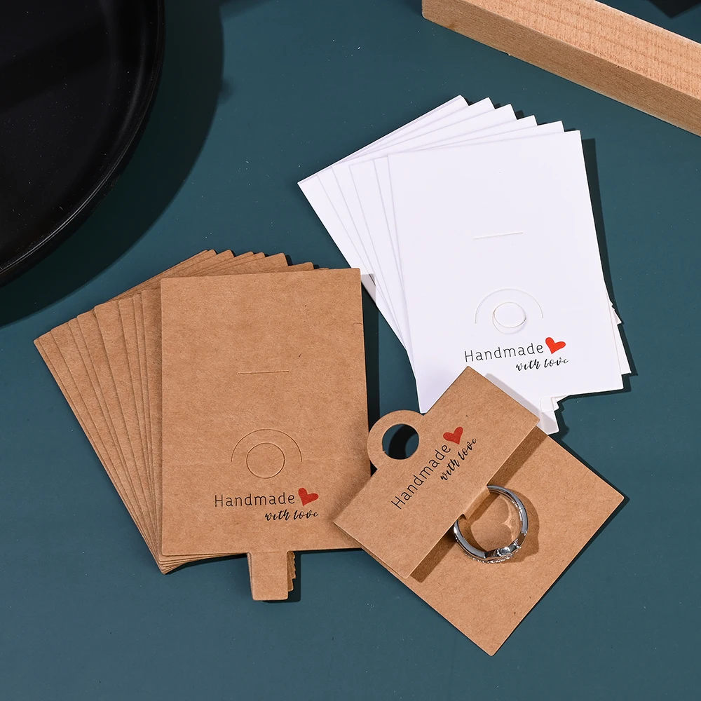 50 Stück Schmuckring-Displaykarten, Kraftpapier und weiße Ring-Displaykarten mit der Aufschrift "Handgemacht", geeignet für Schmuckpräsentationen – Detail 5