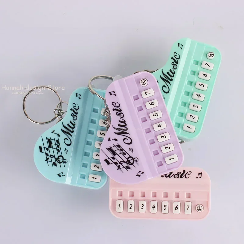 Mini Electronic Keyboard Keychain Portable Musical Instrument Toy Piano Keychain Mini Real Working Finger Piano Keychain
