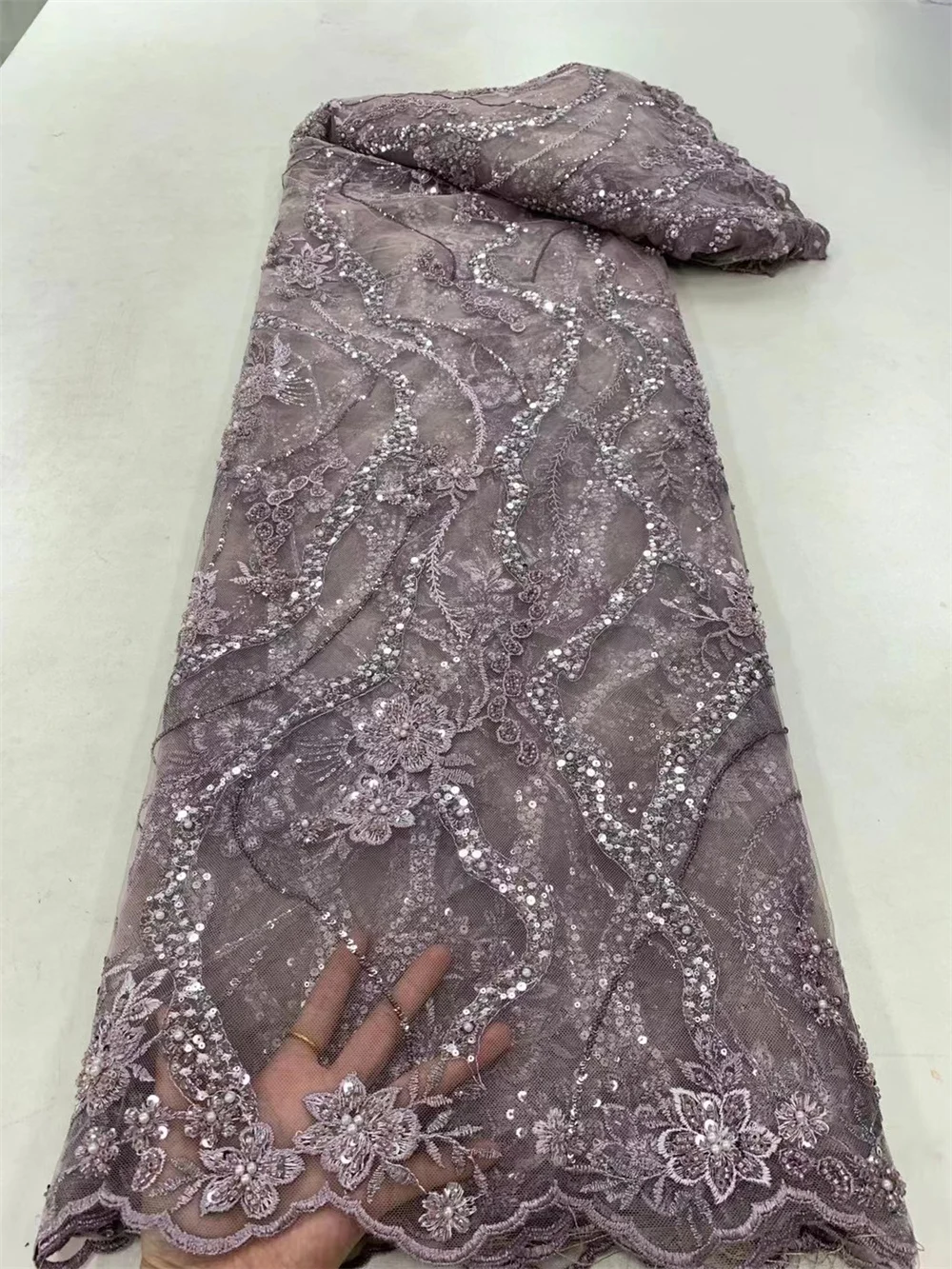 

2023 Luxury French Tulle Net Lace with Sequins and Beads African Nigerian Embroidered Lace Fabric Lace Fabric for Sewing