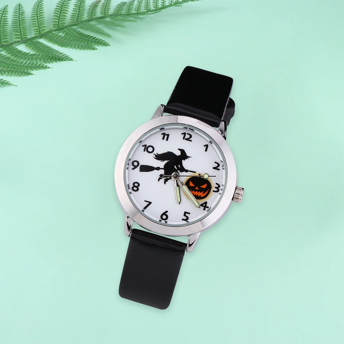 

1Pcs Luminous Pointer Watch with Glow in The Dark Hands Halloween Theme Quartz Watch for Black