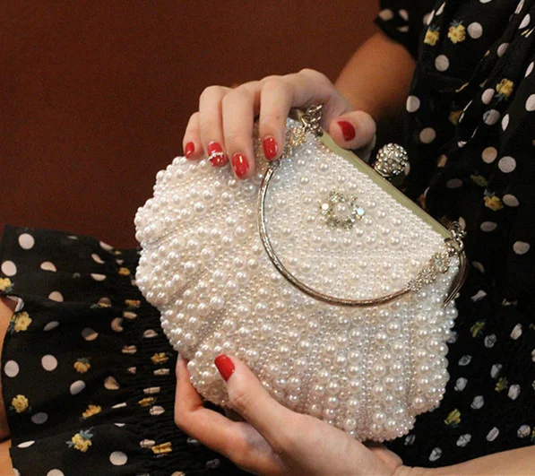 2023 New Shell Pearl strass Dinner Bride Dress Bag banchetto diagonale piccola borsa Cocktail Party Handbag pochette da sera