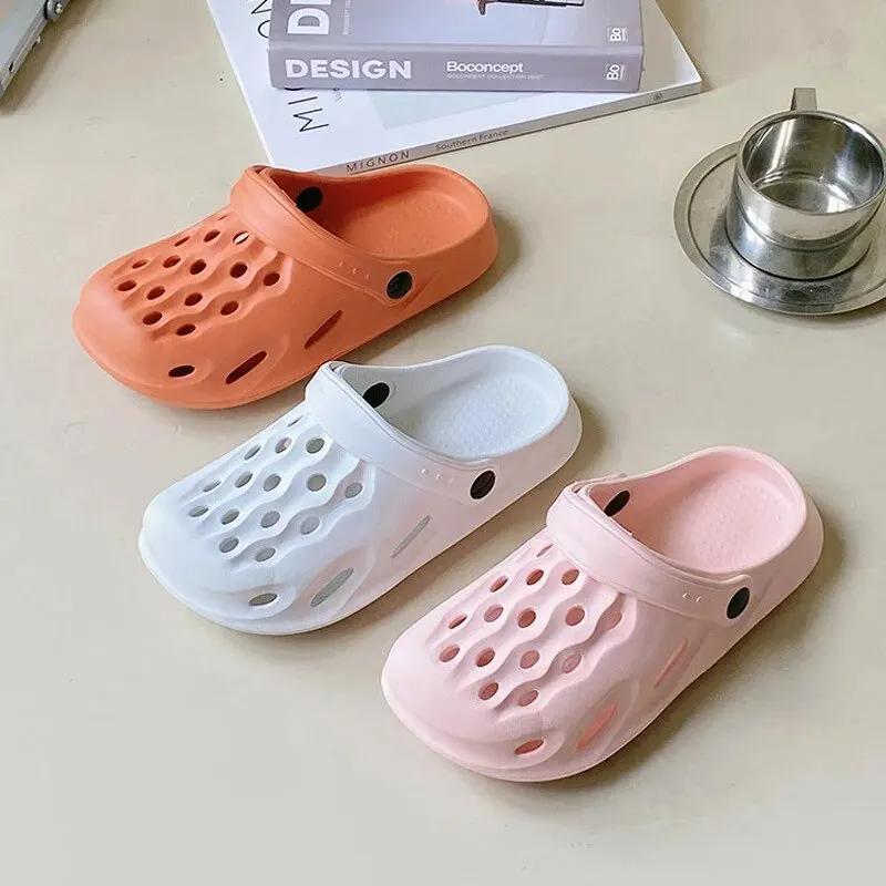 Clogs Women Sandals Summer Casual EVA Lightweight Outdoor Women's Shoes Anti Slip Thick Sole Beach Slides Couple Garden Shoes