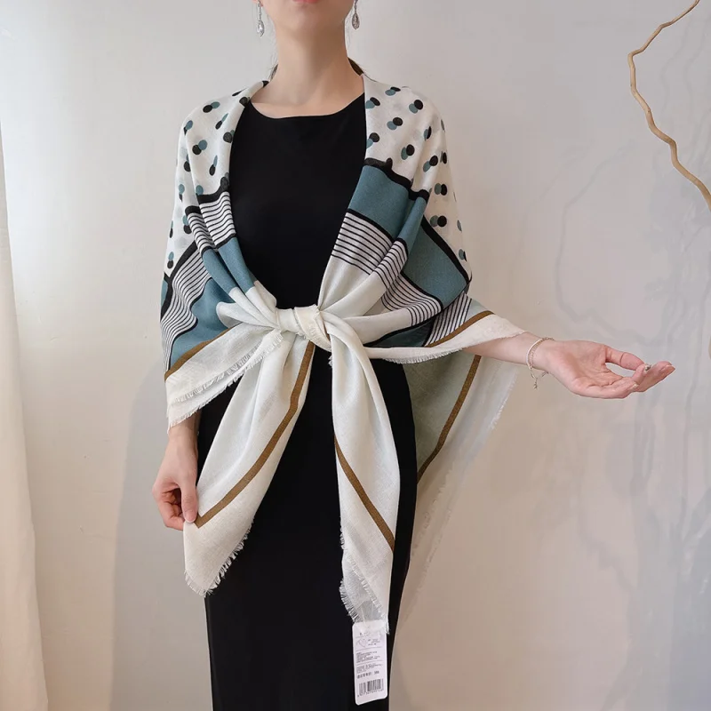 

Элегантный повседневный шарф Polka для женщин, 130x130 см, из хлопка и льна, универсальный декоративный шарф-шаль для фотосессий.