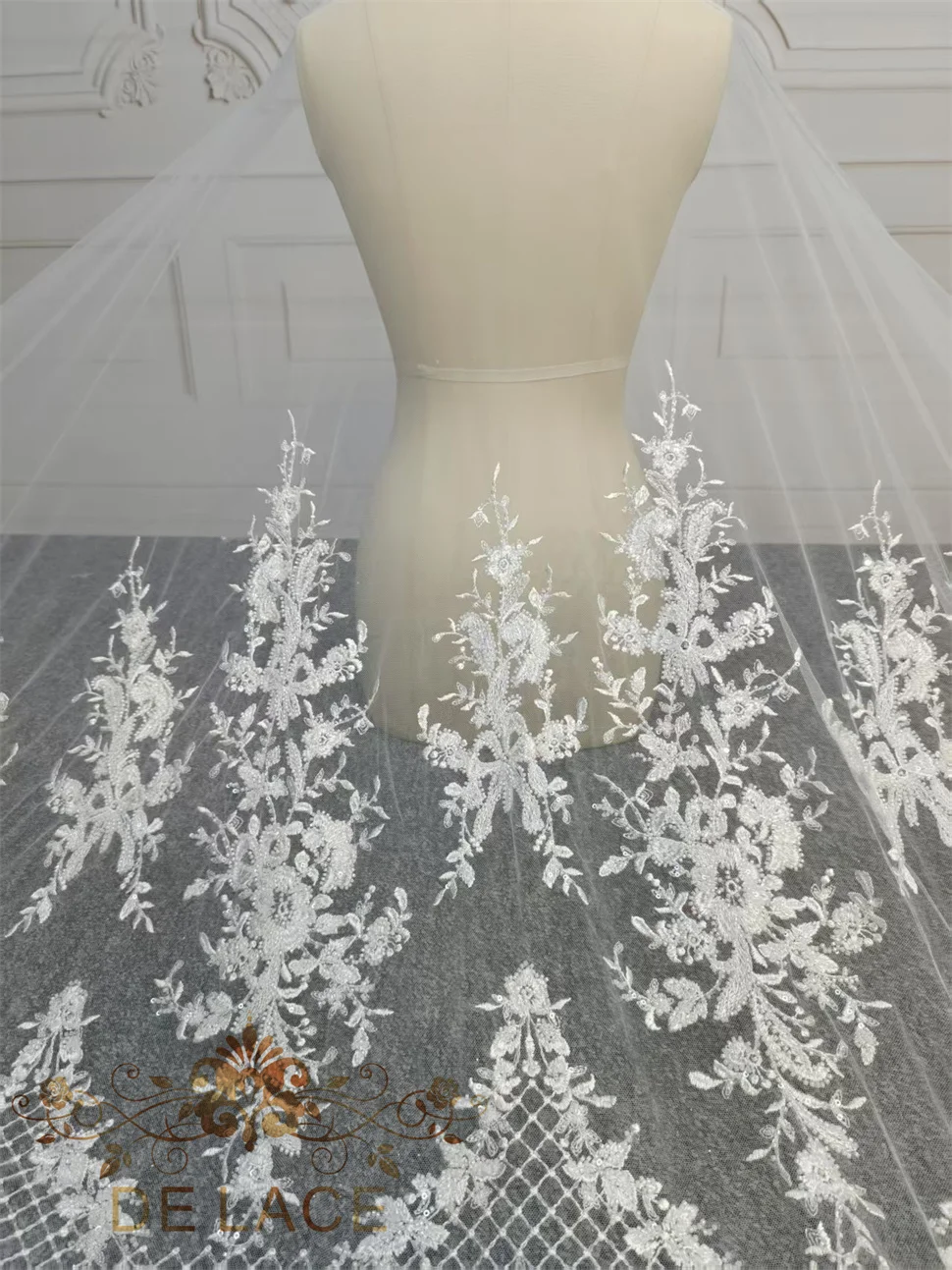 Ręcznie Robiona Luksusowa Francuska Retro Koronka Ślubna Aulic Z Koralikami i Cekinami Haftowana Siatka na Suknię Ślubną Wzór Kwiatowy