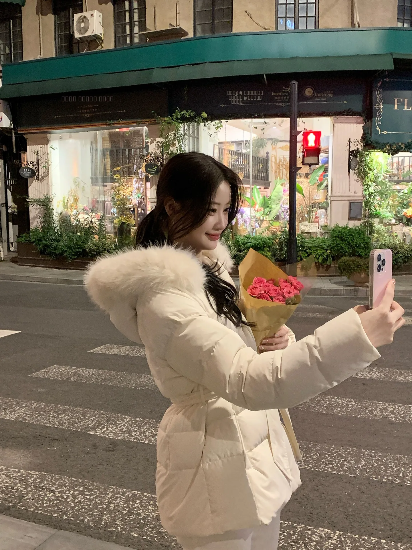 

White Du down Puffer Jaet with Waist Cinching And Fluffy Fur Collar Trendy Women's Mid-Length Coat Warm And Windproof