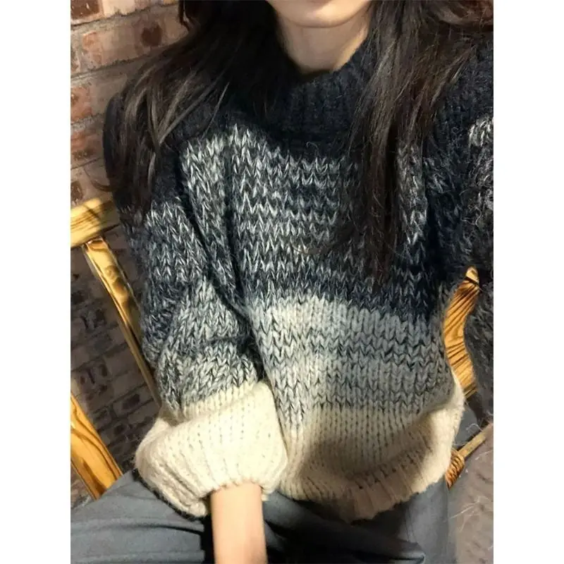 Korean style gradient color block thick thread sweater sweater for women autumn and winter outer wear design thickened lazy tops