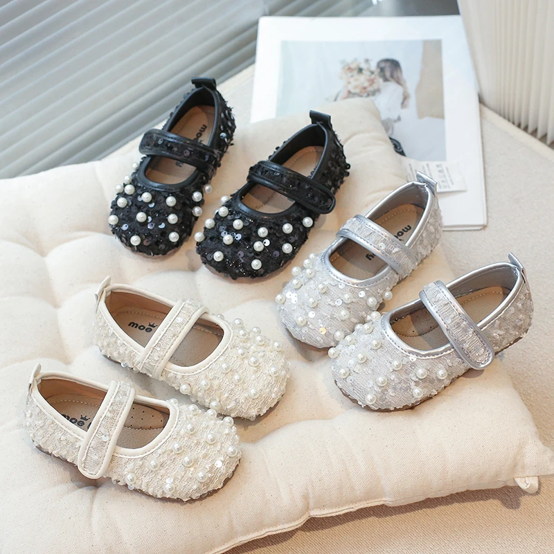 

Туфли принцессы с жемчугом для девочек, новинка весны 202, бежевые балетки с неглубоким носком, блестящие детские туфли на плоской подошве для выступлений на сцене