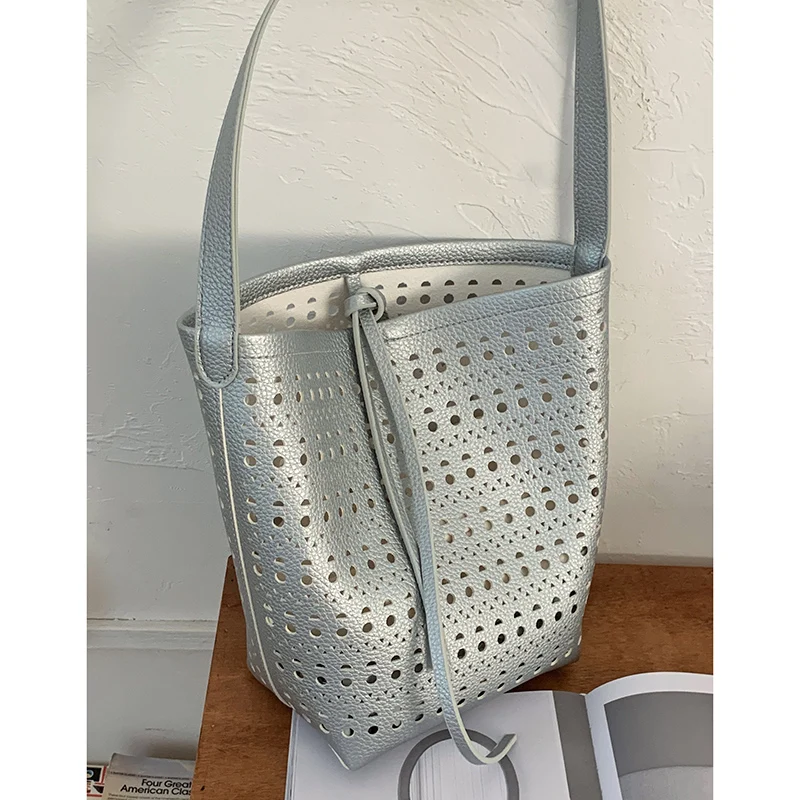 

Korean Underarm Women 2025 New Fashion Hollow Bucket Bags Large Capacity Crossbody Bag