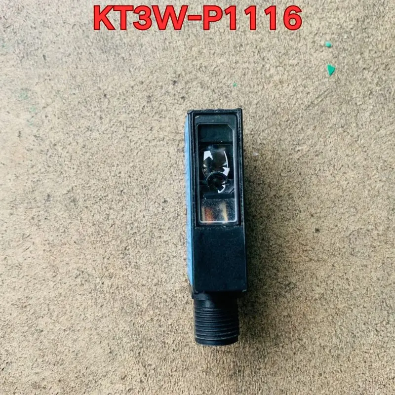 Second-hand photoelectric switch KT3W-P1116 functional test is normal The latest price in November 2025