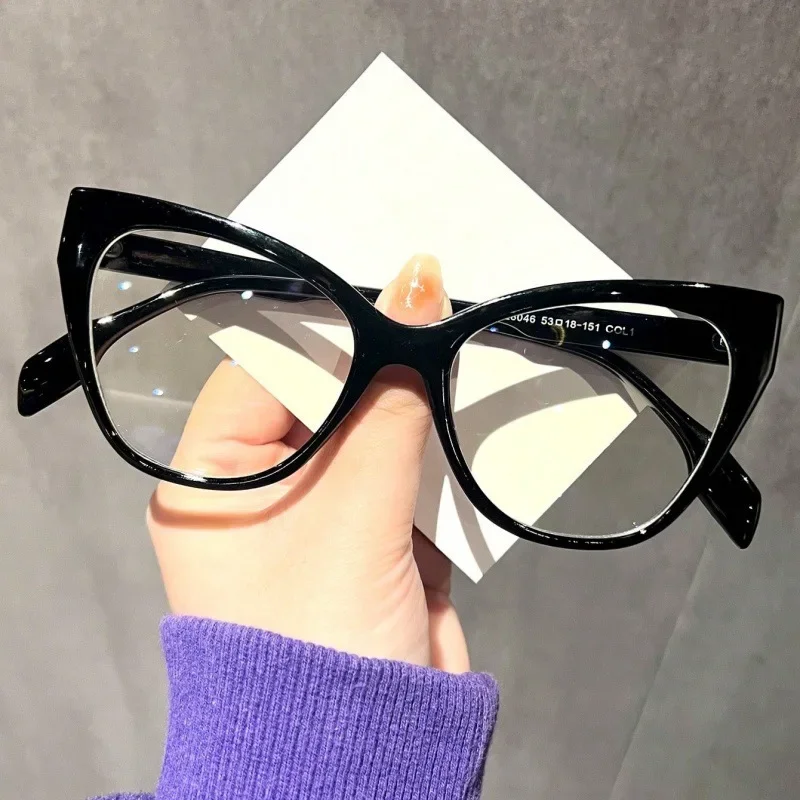 New Women Flat Mirror Glasses Frame Cat Eye Fashion Personalized Computer Spectacle Eyeglasses Frame Anti Blue Light Eyewear