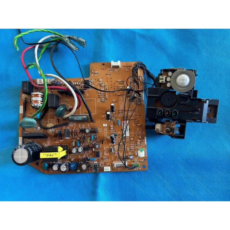 Applicable to Daikin Air Conditioning Computer Board 2P145226-6 Hang Machine Inner Board FTXS35HV2C FTXS35FV2CW