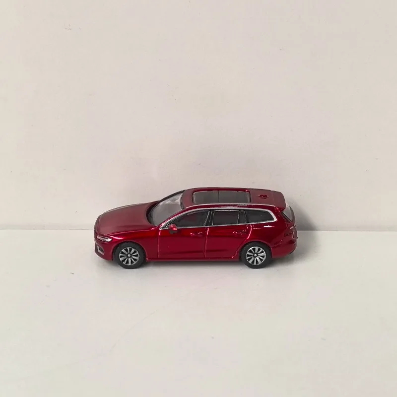 PCX HO 1/87 Scale V60 KOMBI Station Wagon Plastic Car Model