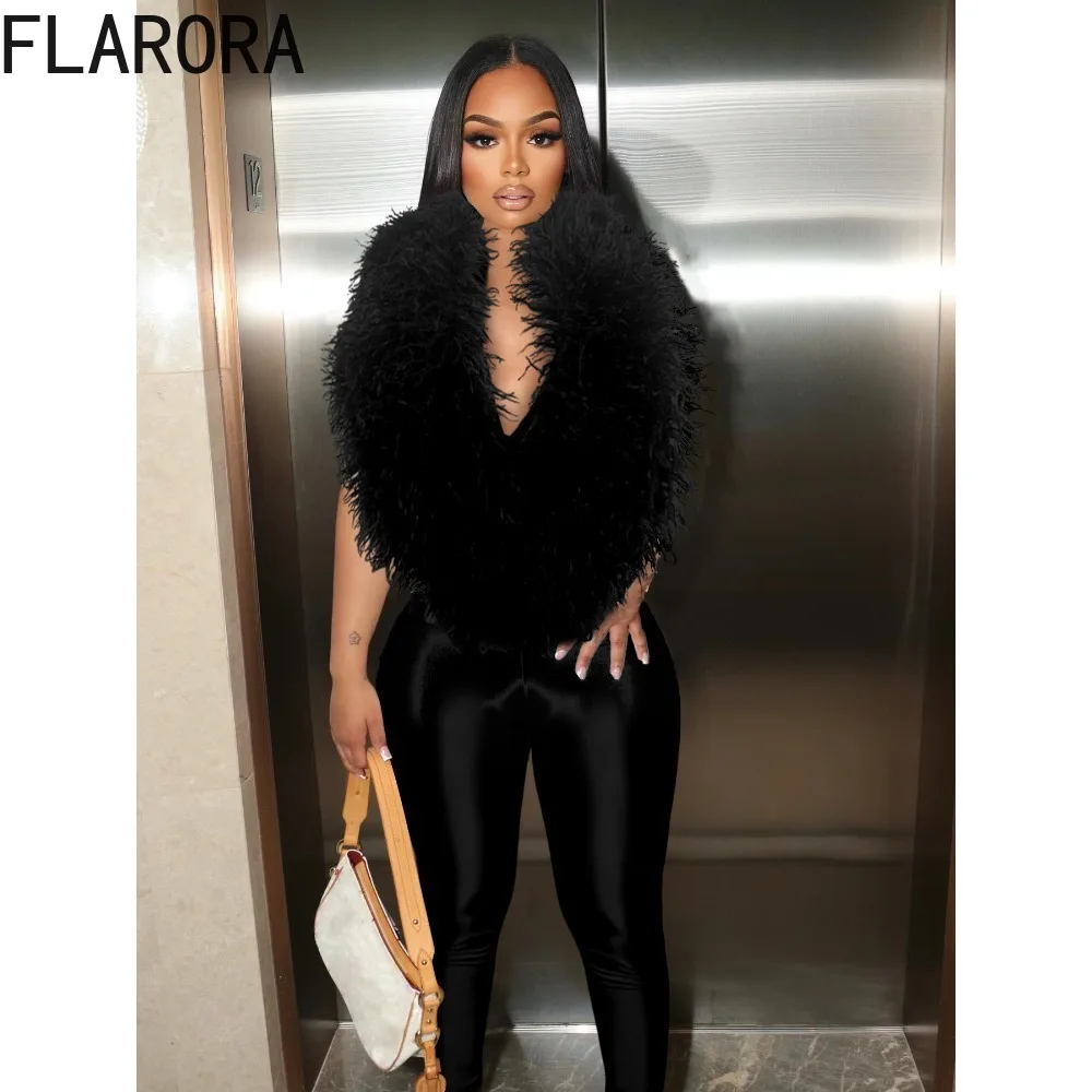 بدلة قفز مثيرة من الفرو الصناعي من FLARORA بدلة رسن عميقة على شكل حرف V بدون أكمام وظهر مكشوف قطعة واحدة بدلة لعب أنيقة للحفلات والنوادي