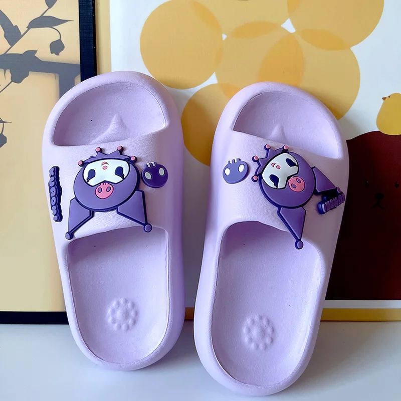 Sanrio kinderpantoffels zomer schattige cartoon Kuromi jongens en meisjes antislip zachte zolen binnen en buiten strandschoenen