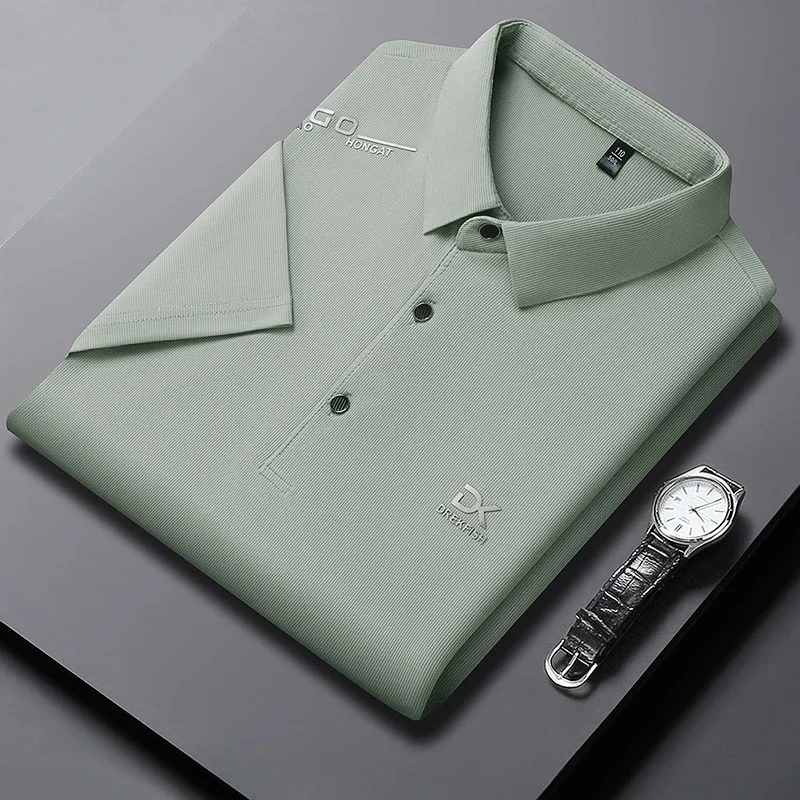 New Men\'s Business Casual Short Sleeved Shirt with Badge Solid Color Polo Shirt Fashionable Breathable Comfortable Versatile Top