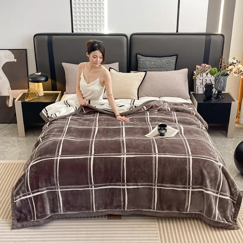 Four Season Universal Double-sided Raschel Blanket Thick Warm Comfortable Blankets for Winter Bedroom Printed Plush Bed Sheet