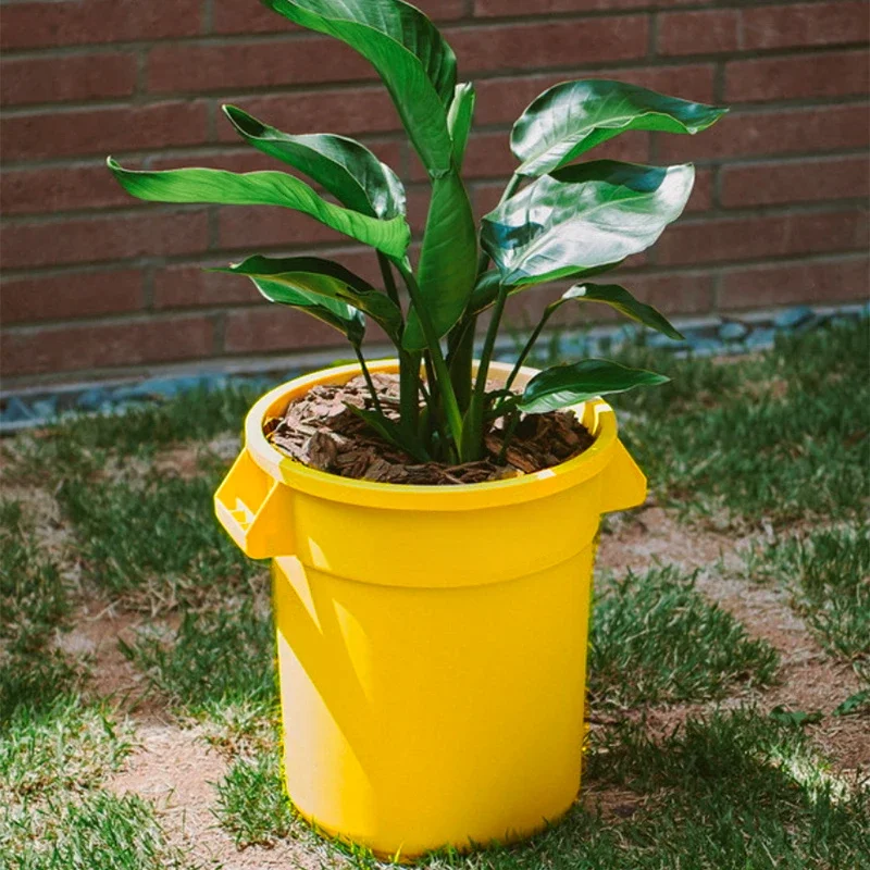 

The drum storage can be equipped with a moisture-proof plant pot trash can.