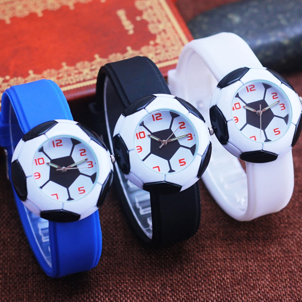 

1Pcs Kids Night Light Watch Football Pattern Silicone Quartz Cartoon Birthday Party Gifts Favor Kids Cartoon Watch