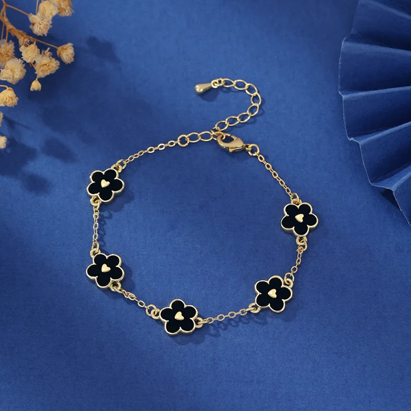 Unique Design Love Five-petal Flower Bracelet For Women Fashionable Personalized Daily Accessory Party Jewelry Birthday Gifts