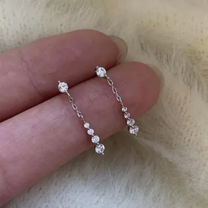 Silbernadel-Zirkon-Wassertropfen-Anhänger, lässige, schlichte, modische, luxuriöse, hochwertige Ohrringe, Nischen-Geschenk für Frauen, Schmuck