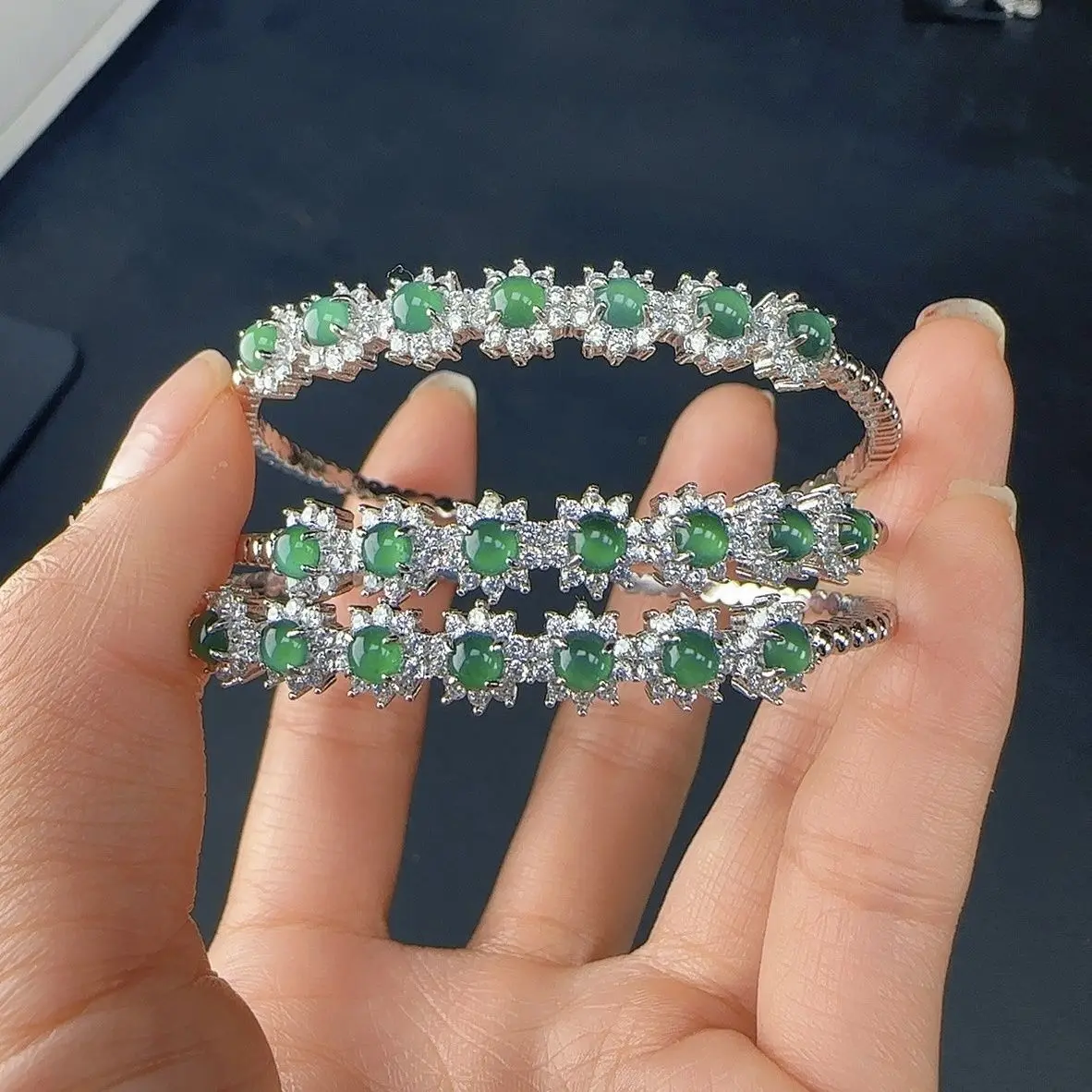 

Natural A jadeite ice blue egg surface bracelet (choose one of the best in diversity)