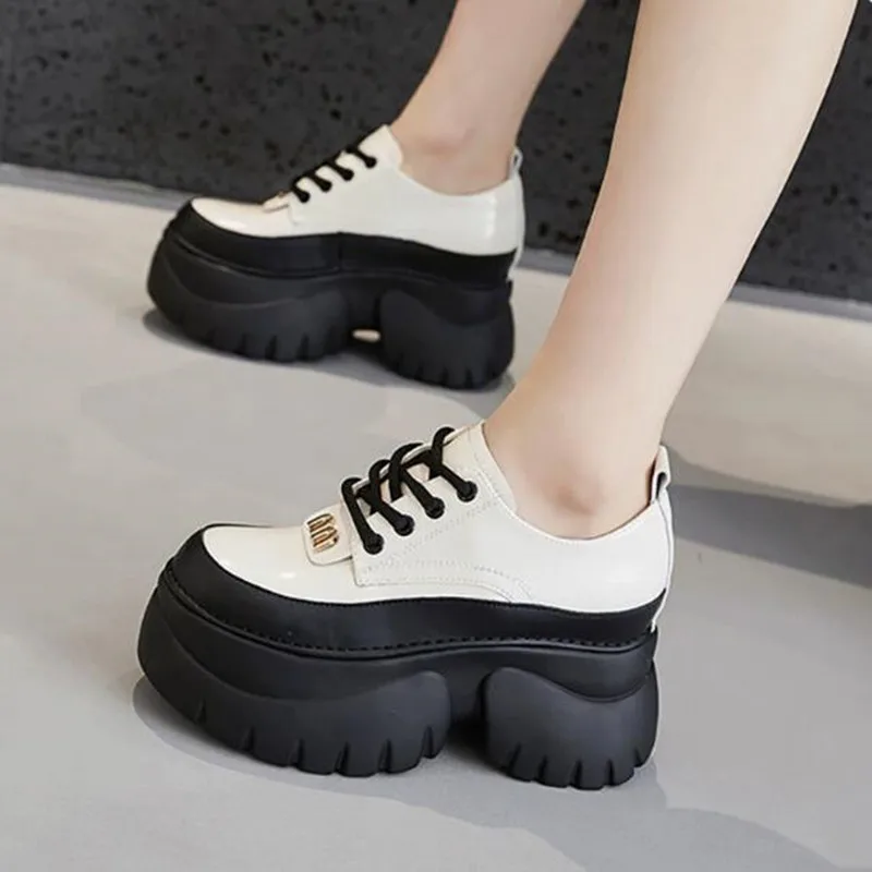 

New Women's Leather Sneakers 2026 High Platform Lace-up Casual Mary Jane Shoes Thick Sole 9CM Heels Walking Shoes Zapatos Mujer