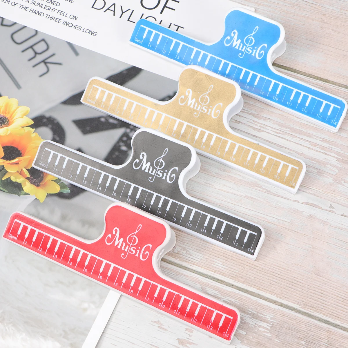 4 Pcs Piano Music Holder Music Book Clip Note Clip For Pianist Music Lover (Red + Golden + Black + Blue, 1 Pcs Each)