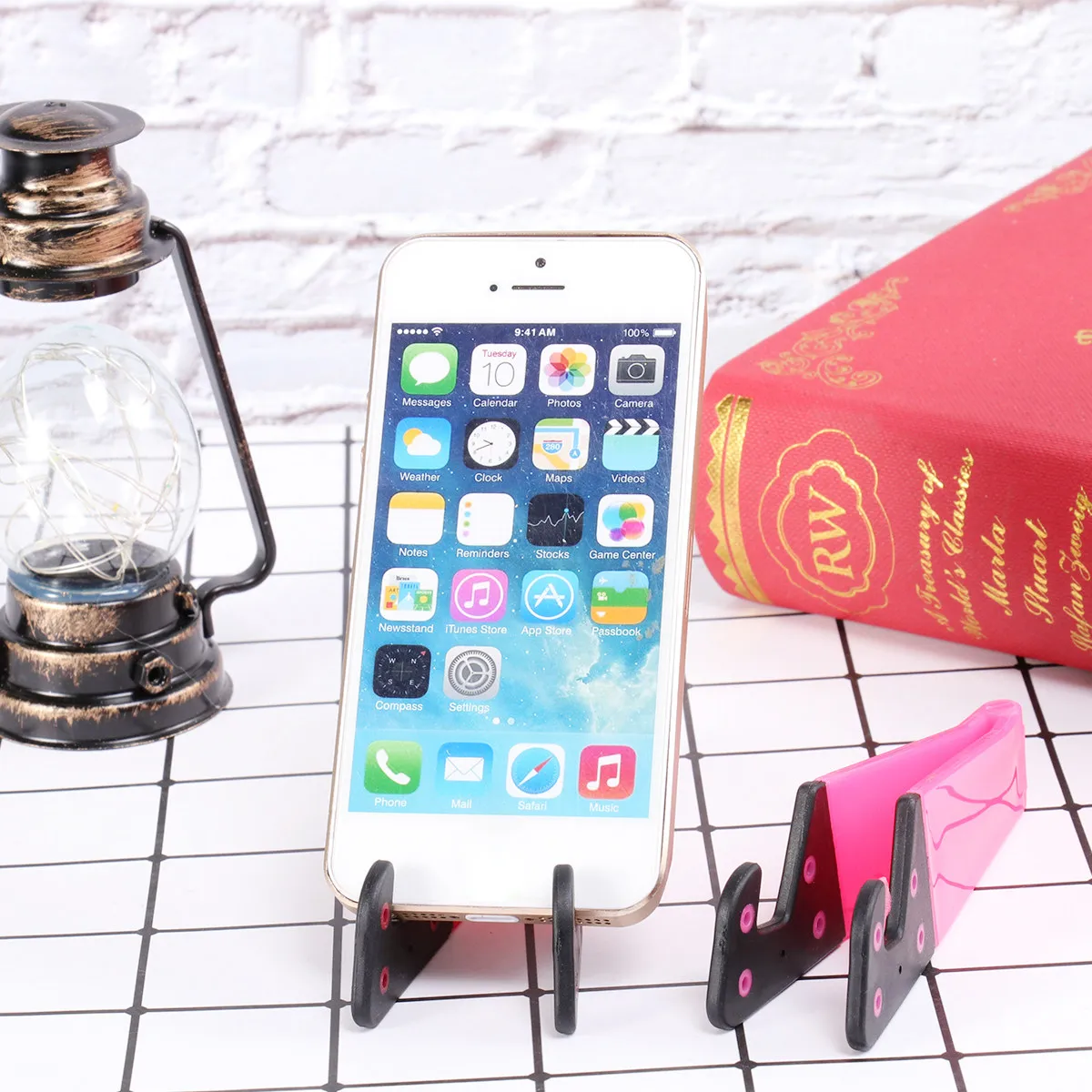 

4 pcs Phone Tablet Stand Universal Foldable V Shape Holder For Desktop Travel Use Compatible With Horizontal Vertical Display