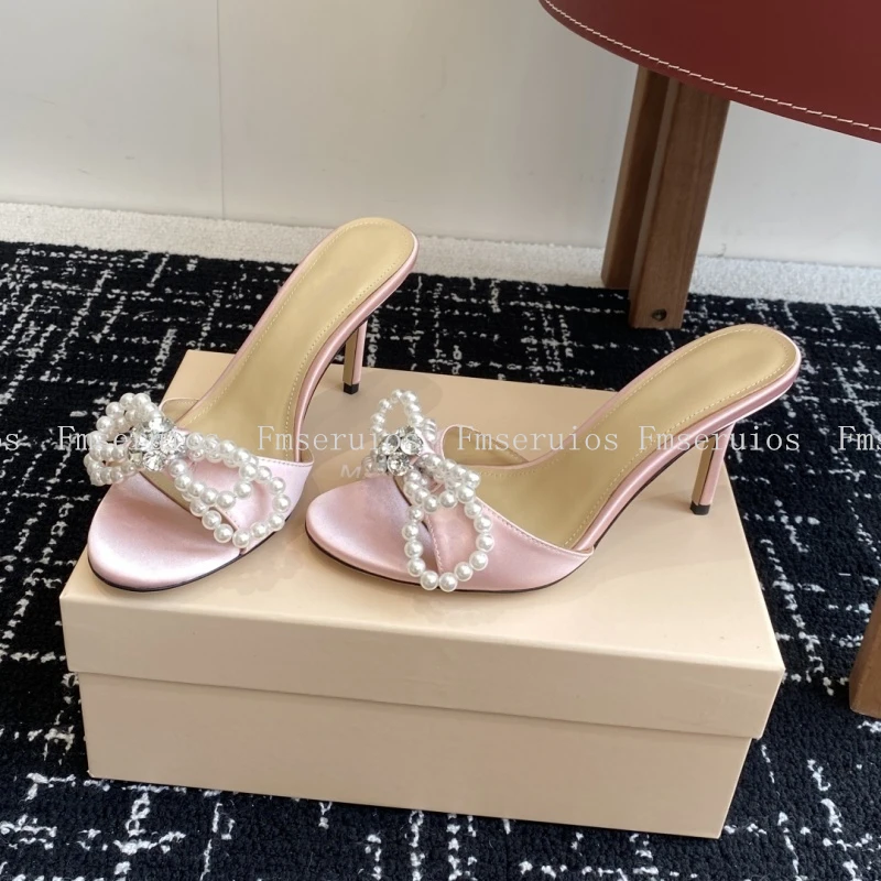 

Летние женские босоножки на высоком каблуке, кожаные туфли на шпильке с прозрачным жемчугом и бантом, пикантные модельные туфли высшего качества для вечеринок