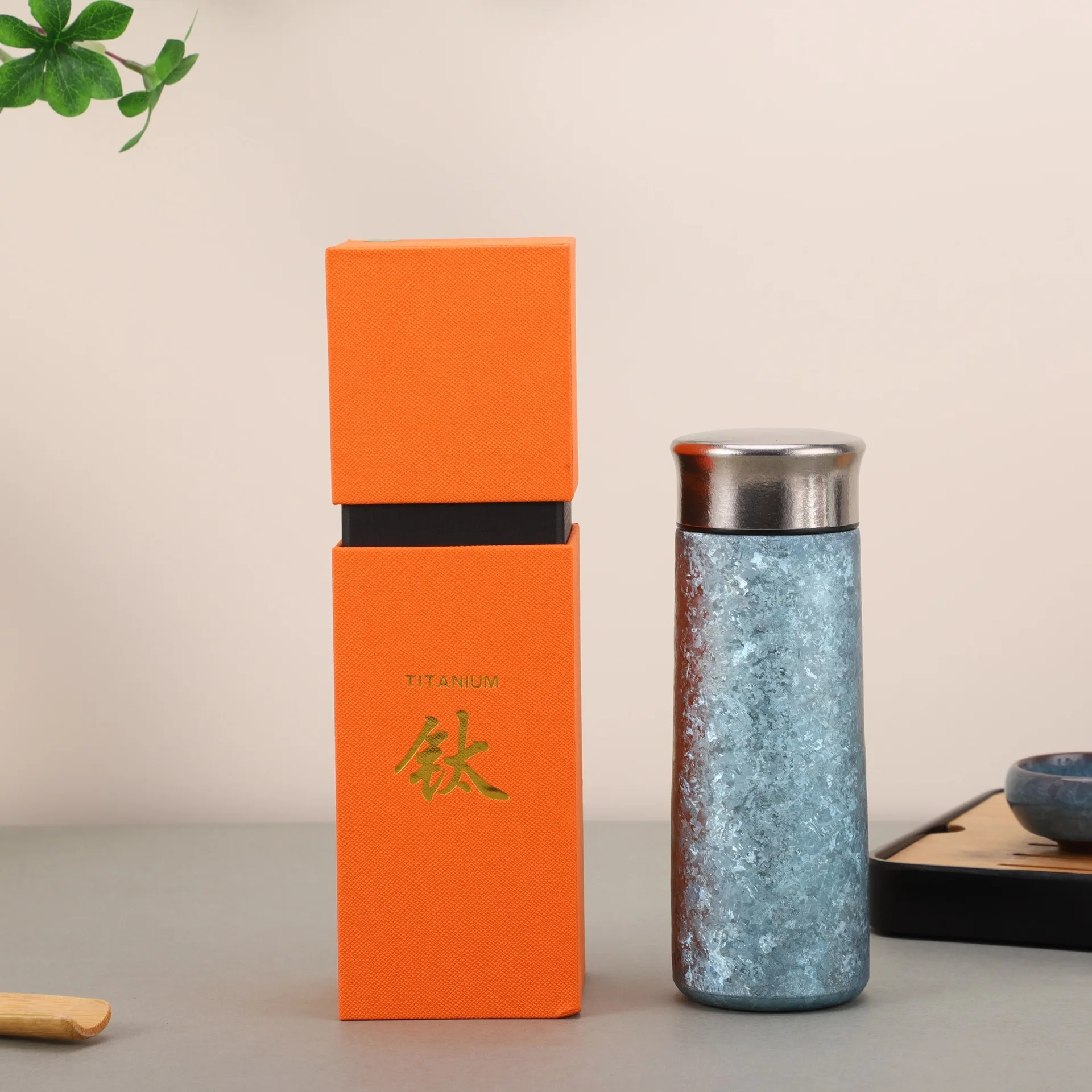 Light luxury pure titanium insulated cup, high aesthetic value titanium cup, office business water cup, high-end gift box, insta