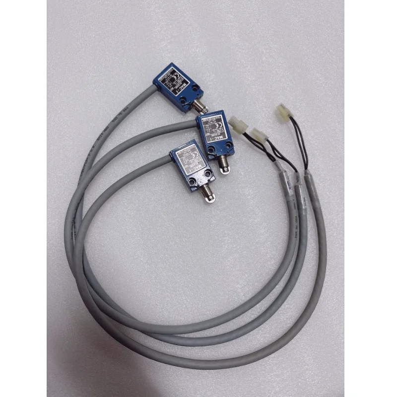MAC-I Travel Switch MAC 61-2124C IEC 60947-5-1 33-8009 Haas Accessories CNC Machine Tool