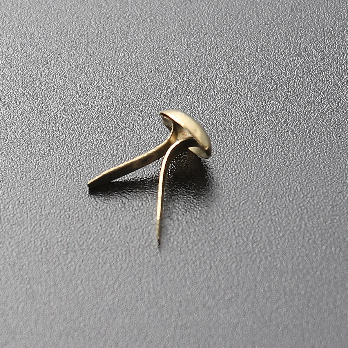 

100Pcs Mini Round Pastel Colors Metal Brads for Scrapbooking Craft Making Stamping DIY 5.5x11mm Mini Brads