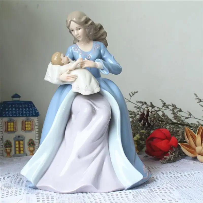 Elegant high temperature ceramic characters hand-painted pinched flower mother and child time ornament Mother's Day gift