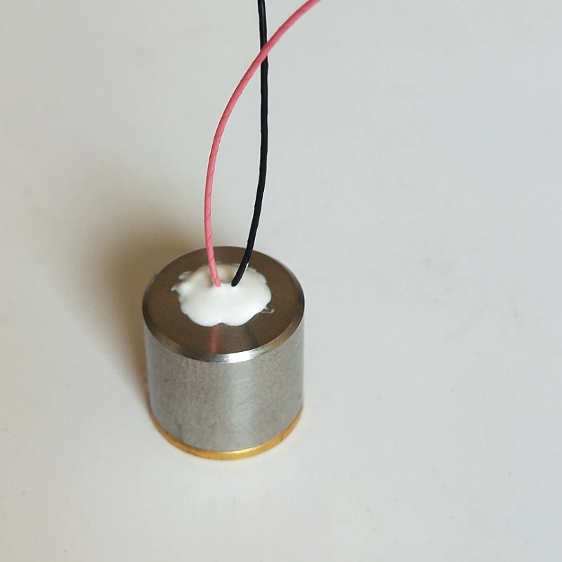 

Датчик вибрации Сердечник IEPE/ICP Встроенный передатчик ускорения Пьезоэлектрический датчик Вибрационный датчик