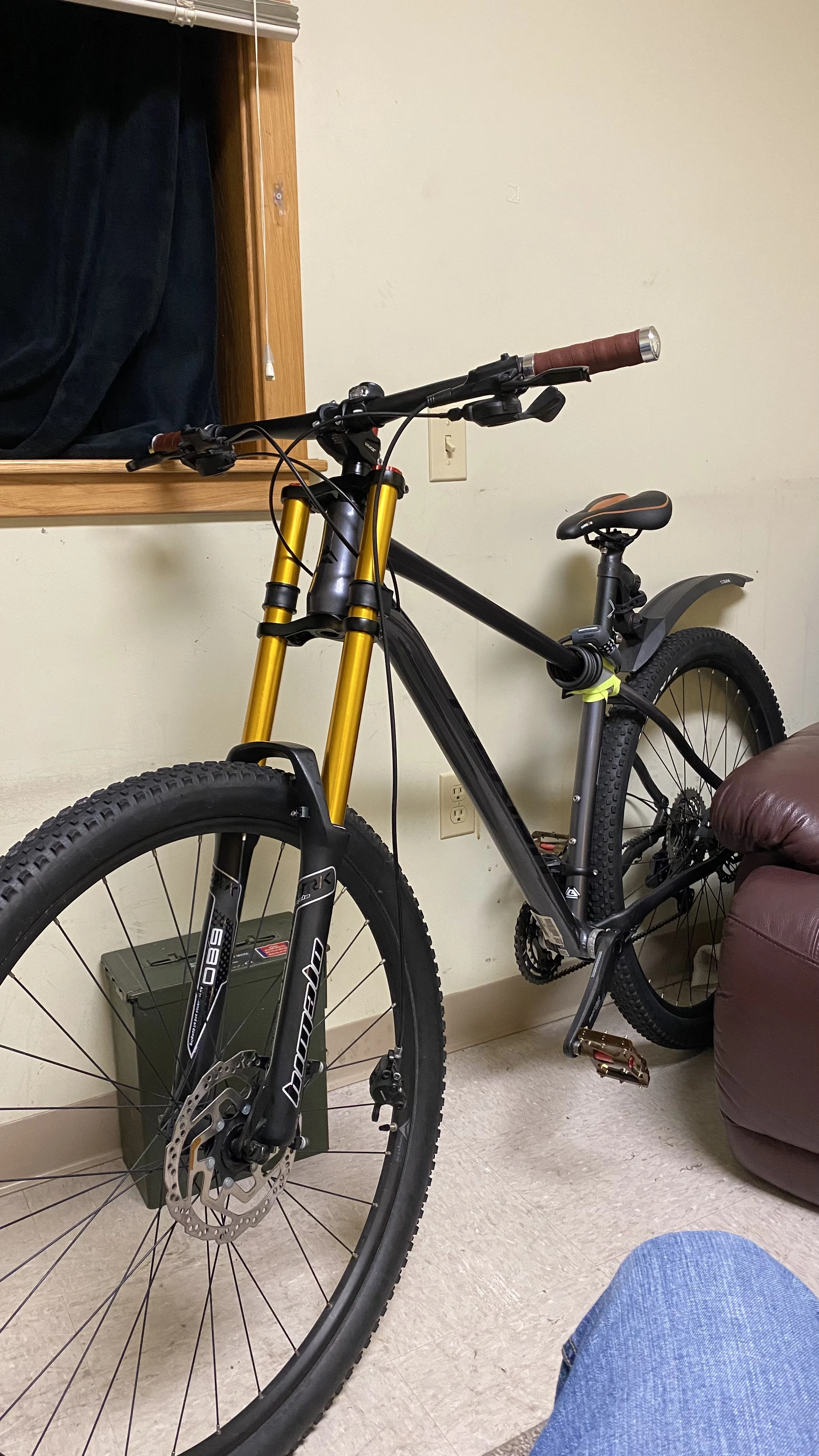 ZTZ Fahrrad-Federgabel 26/27,5/2 Zoll für Sport-Mountainbikes DH Luft-Doppelschulter-Downhill-Ersatzteile – Detail 17