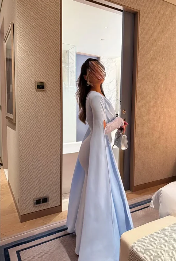 Небесно-голубое вечернее платье русалки на Ближнем Востоке с накидкой с длинными рукавами и рюшами с v-образным вырезом Вечернее платье из джерси по индивидуальному заказу