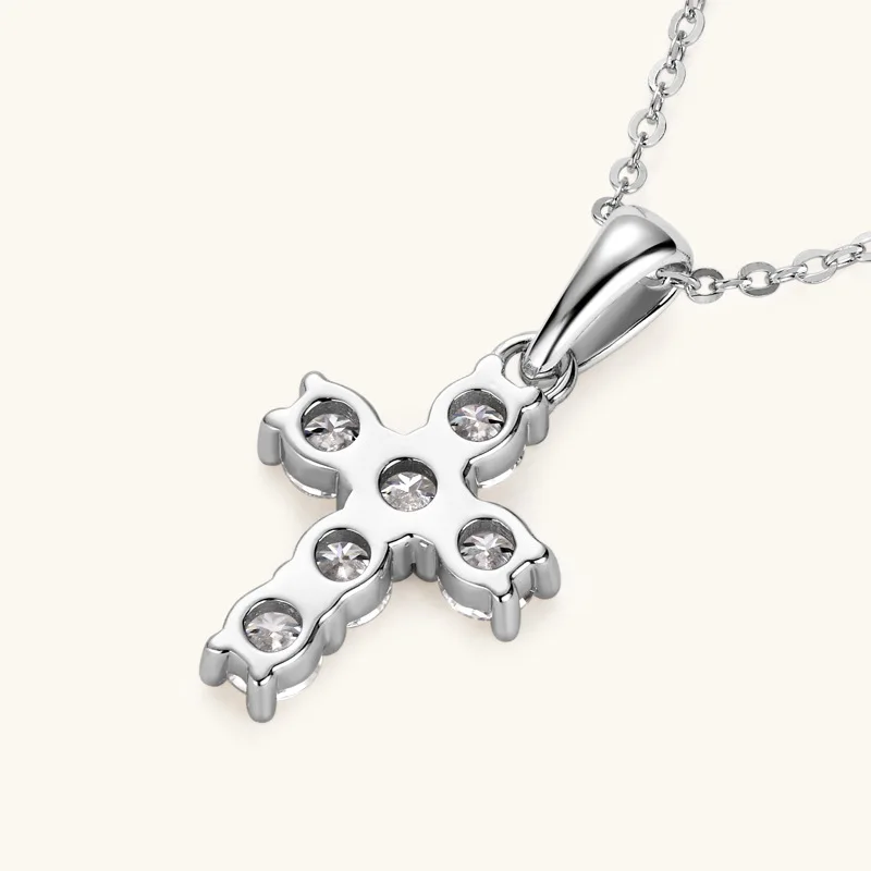 Cross Necklace Pendant Moissanite Diamond 925 Silver Woman Accessories Friendship Gift Catholic Christian Fine Jewelry