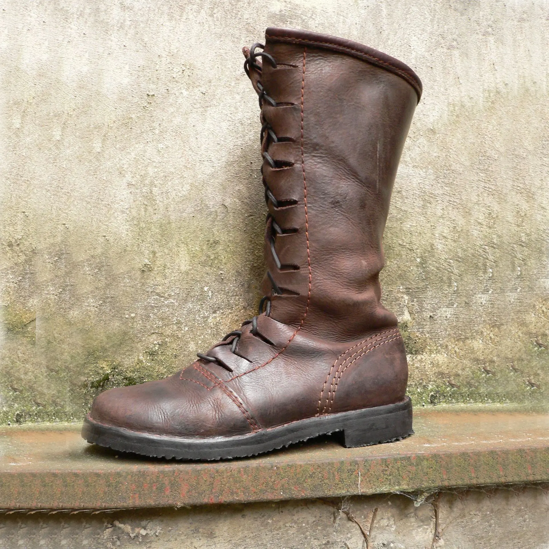 Bottes en cuir pour hommes, chaussures rétro de la Renaissance médiévale, couleur unie, talon épais, chaussures en Pu à lacets, accessoires de Cosplay de chevalier de fête de carnaval