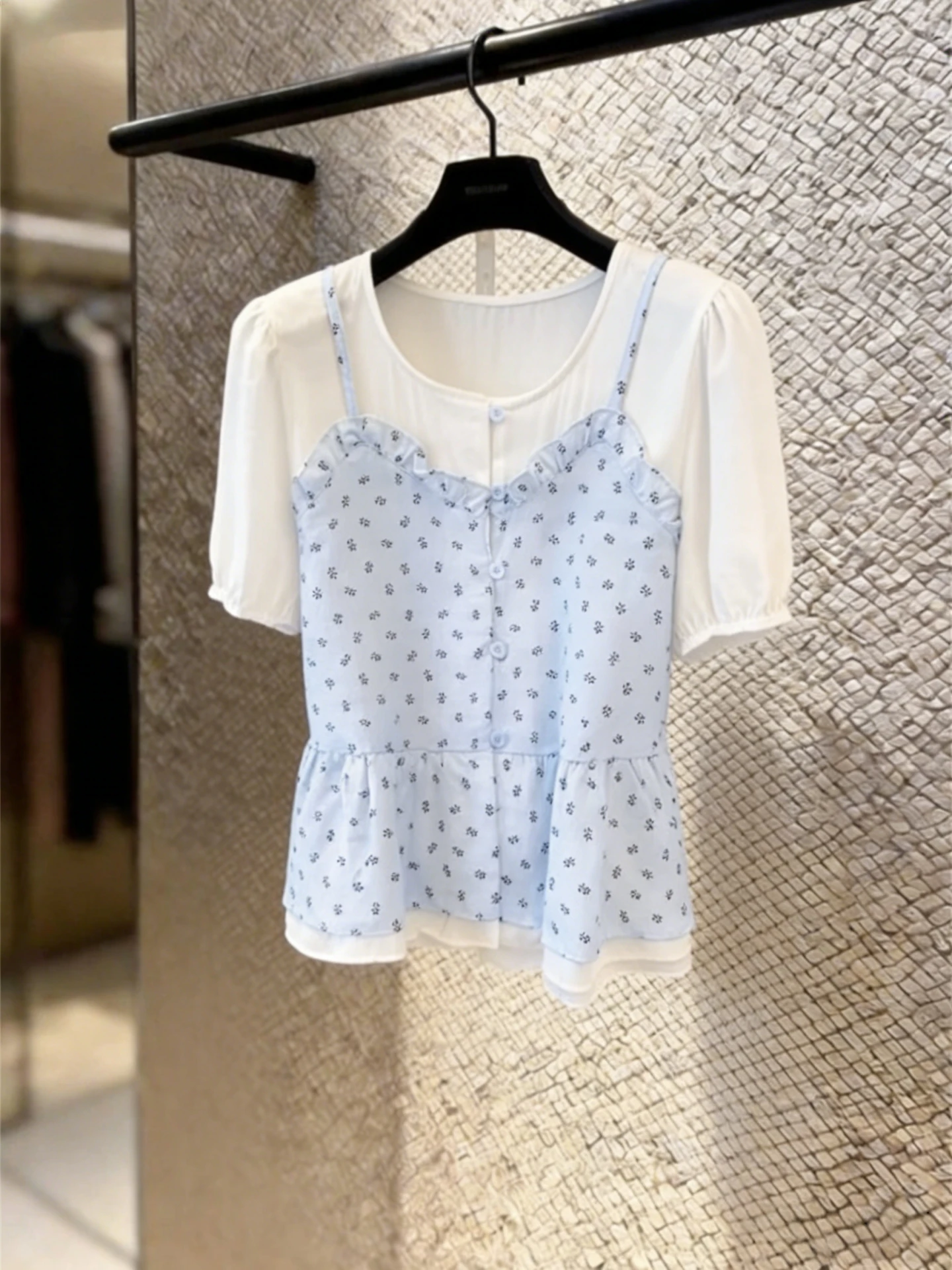 

Sweet Floral Bubble Sleeve Shirt Women's Slim Fit Short Sleeve round Neck Casual Style Padded Upper Body Summer New Arrivals
