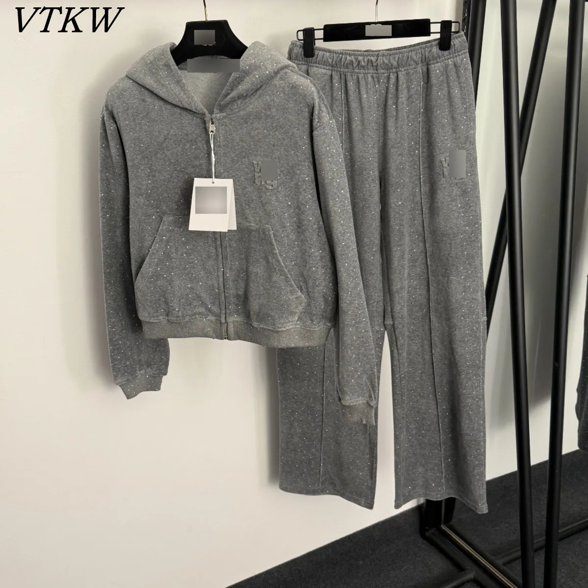 

Женский комплект VTKW: бархатные брюки и худи на молнии с капюшоном, в горошек, с широкими штанинами, бежево-серый, повседневная модная одежда
