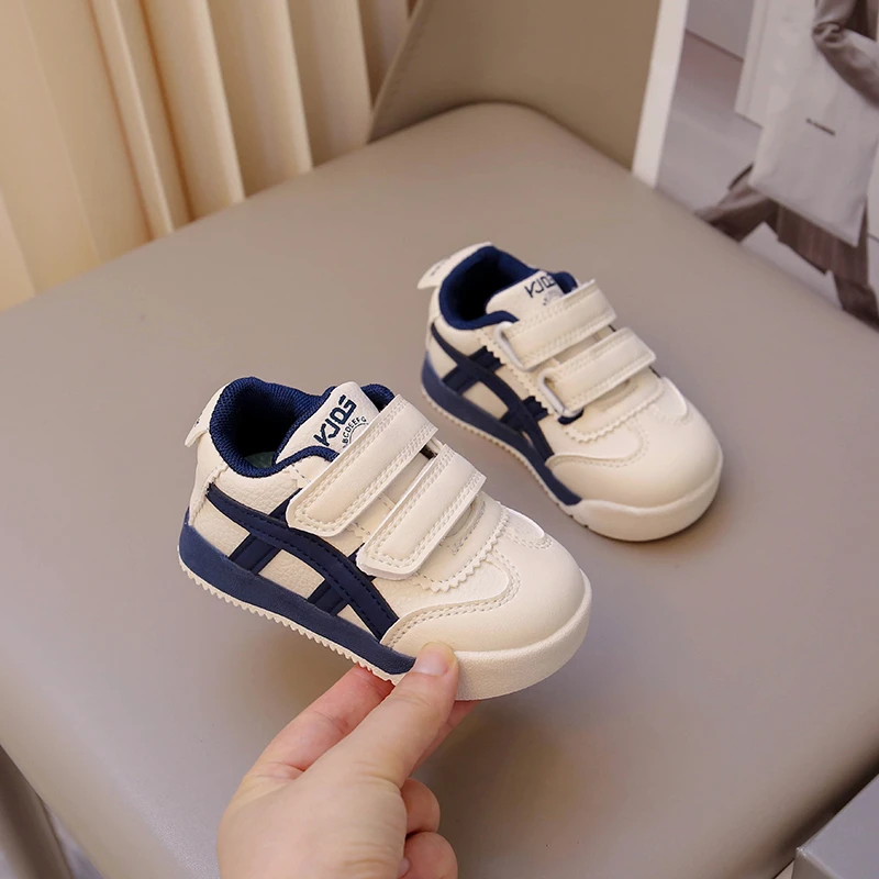 Students children's shoes four wheel light shoes Boys invisible roller shoes large size outdoor sports walking shoes women