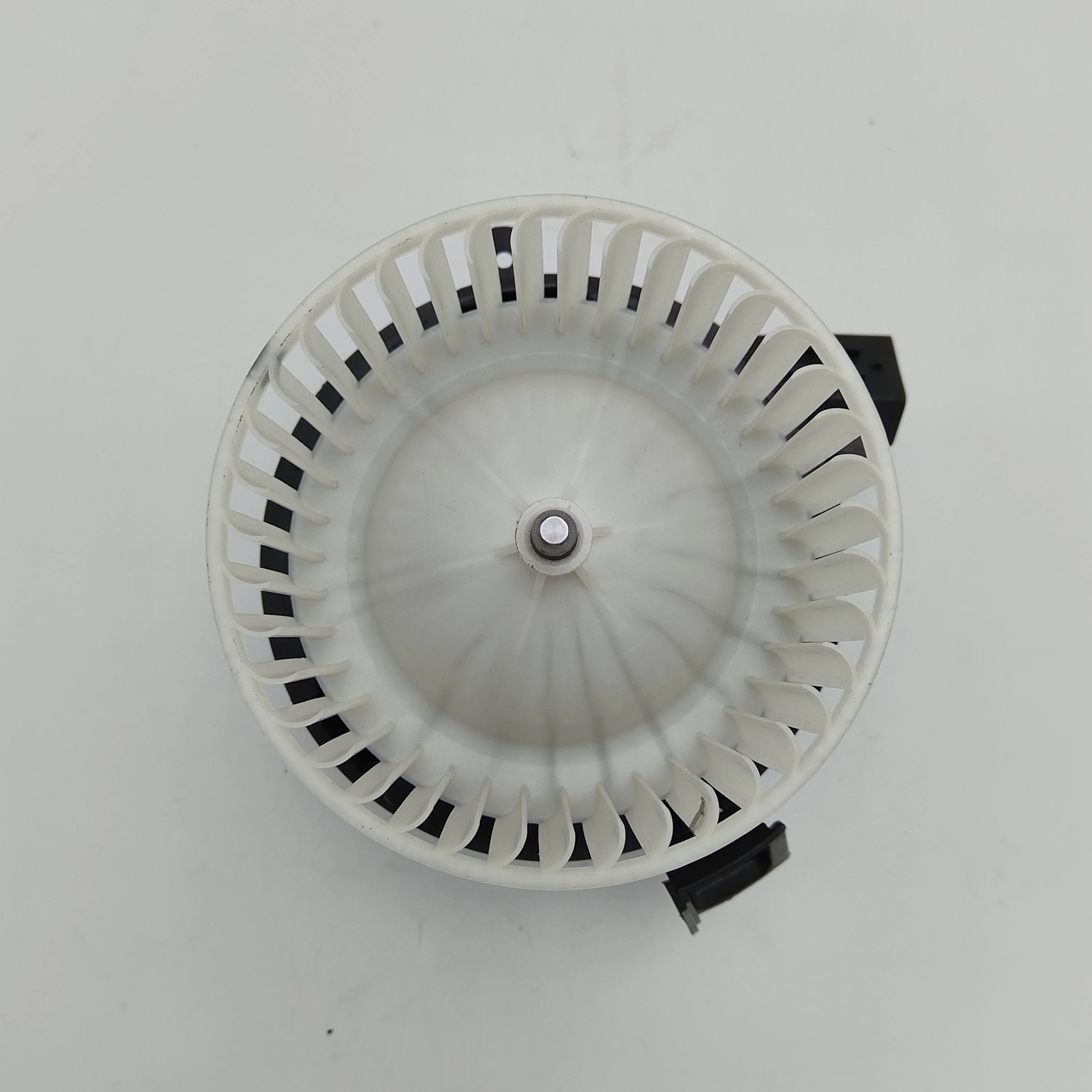 Left-Hand Drive Blower Motor Suitable for Renault Twingo Iii Mk3 14-17 Oe: Ee797001 272102302R 2851442
