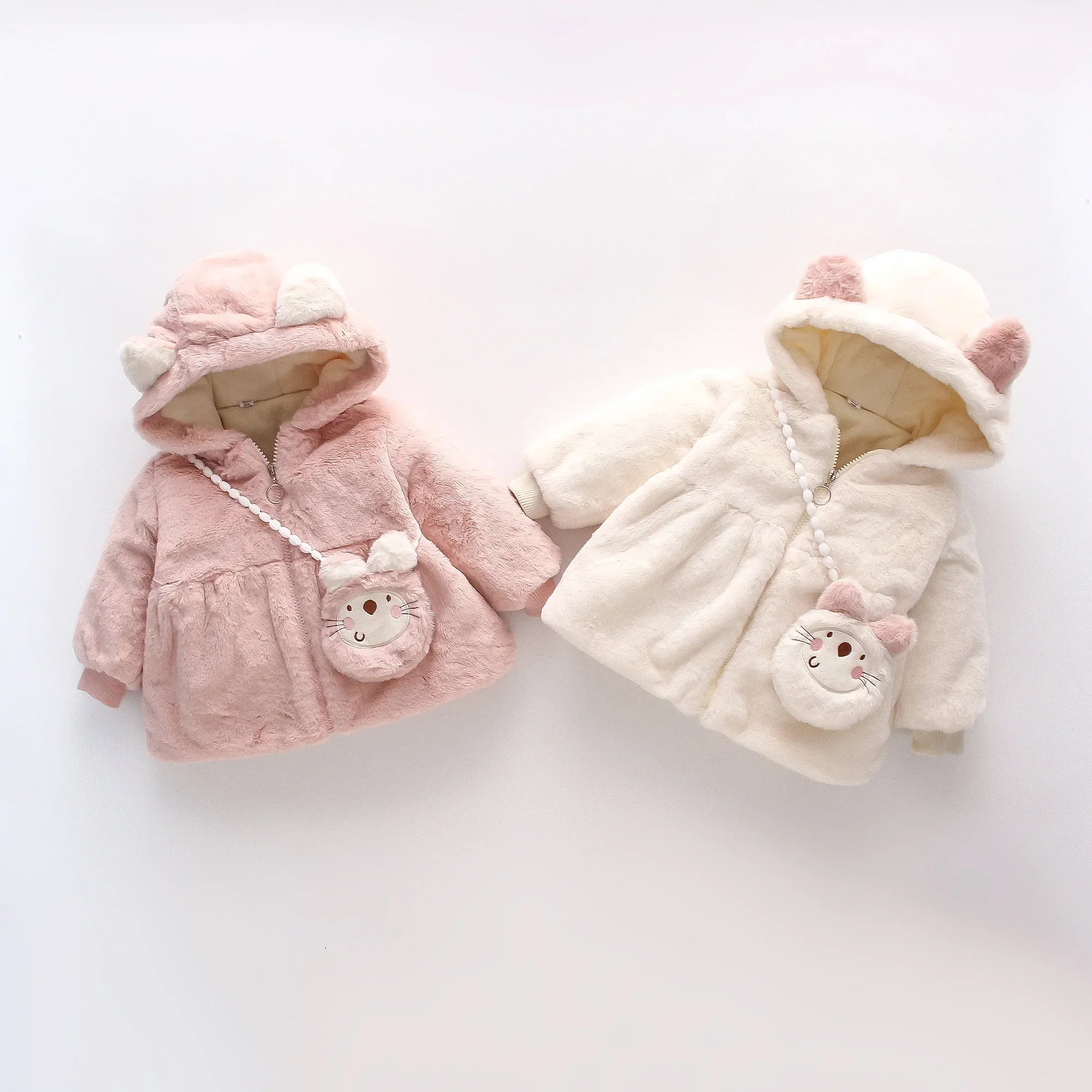 (0-3 Years Old Girls) New Winter Girl Tire Furry Bear Ears Hooded Coat Long Sleeve Warm Furry Zipper Cardigan Cute Coat