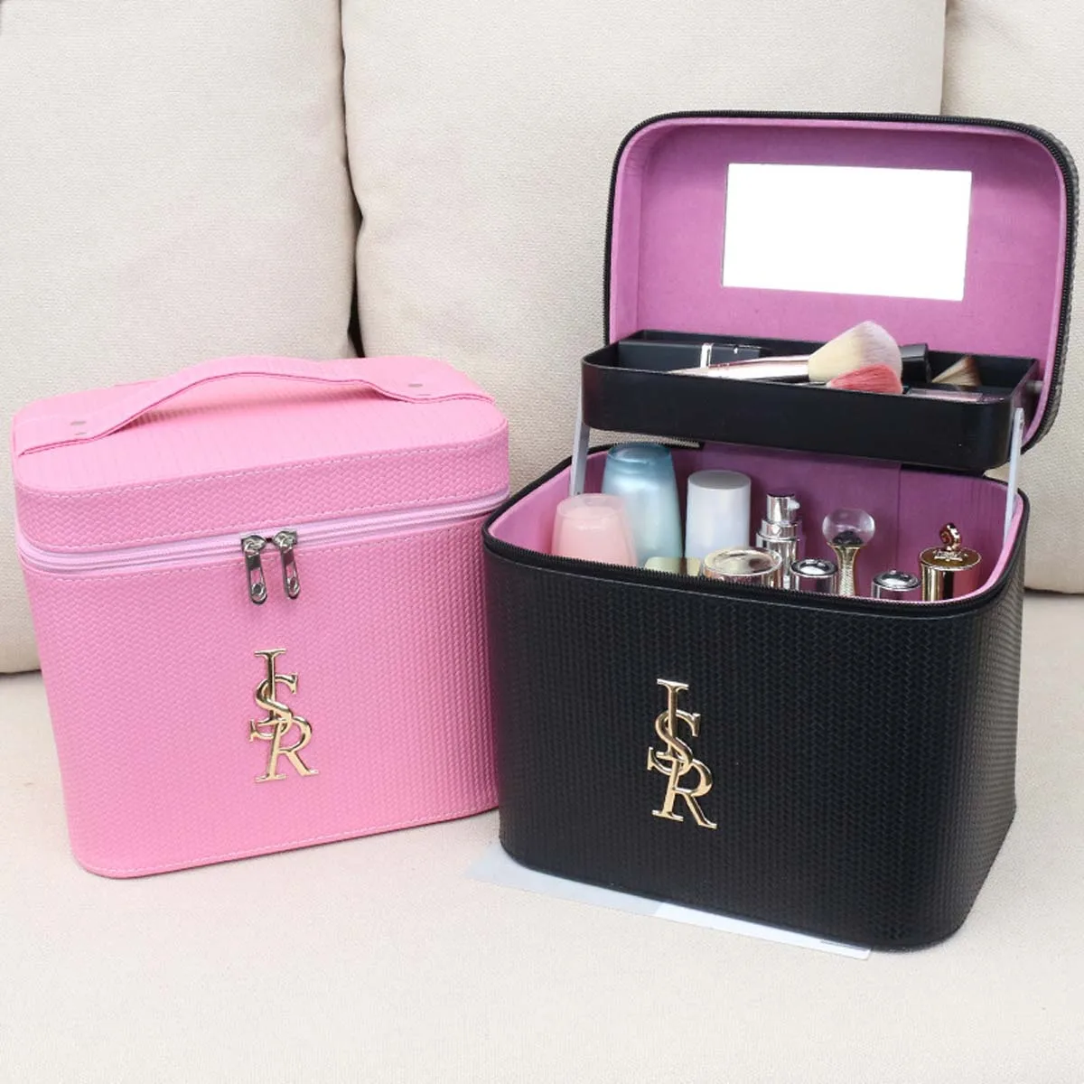 

LOGO makeup bag large capacity female portable new super fire storage box advanced sense portable box three-dimensional