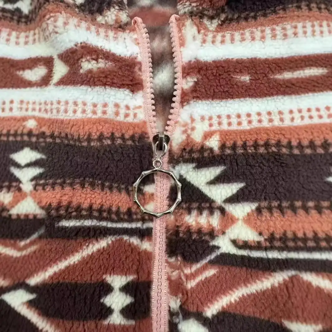 Cerniera con cappuccio stampata con motivo geometrico da donna di grandi dimensioni Thiened Long Sve Regular Fit Fibra di poliestere Autunno Jaet